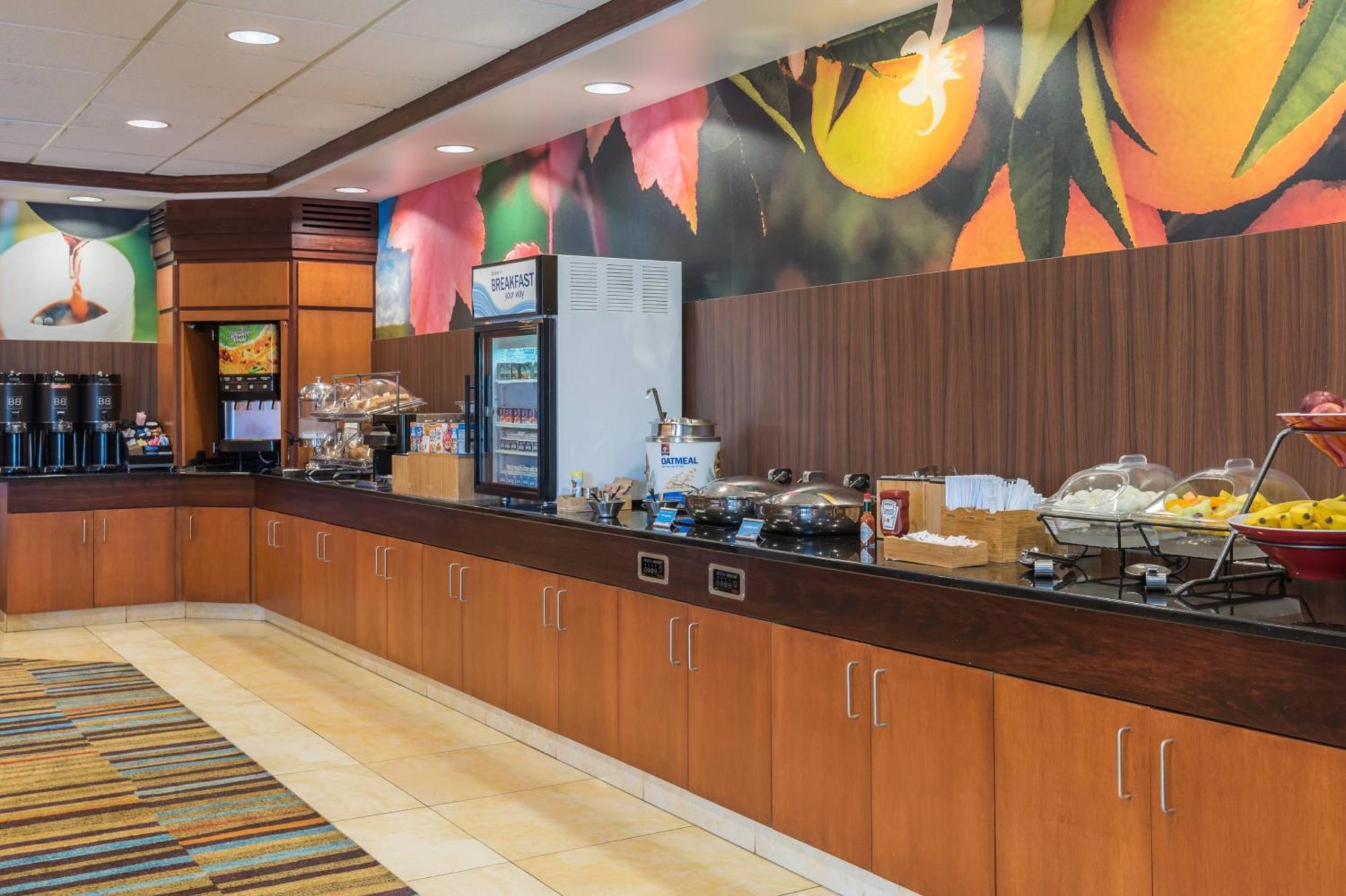 Fairfield Inn & Suites - Buffalo Airport Cheektowaga Esterno foto