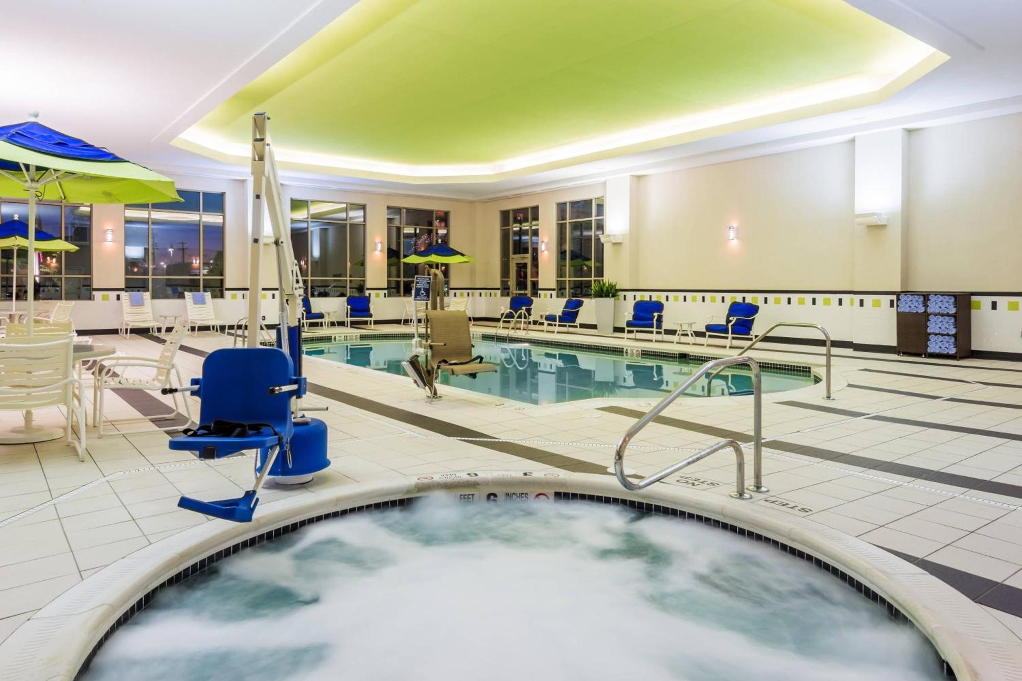 Fairfield Inn & Suites - Buffalo Airport Cheektowaga Esterno foto