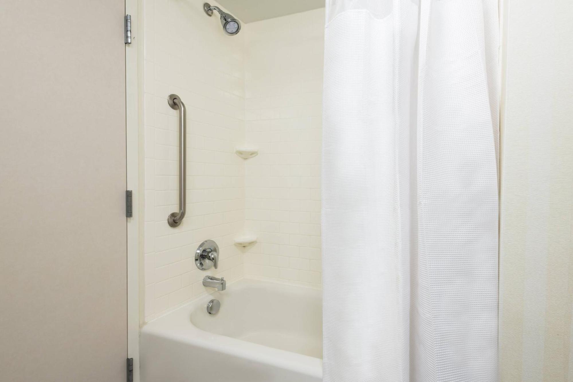 Fairfield Inn & Suites - Buffalo Airport Cheektowaga Esterno foto
